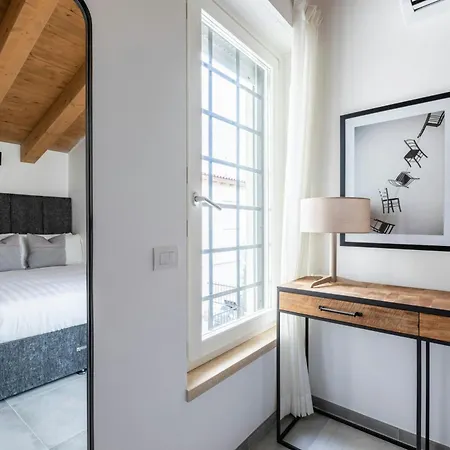 Bob W Rome San Lorenzo מלון דירות 3*