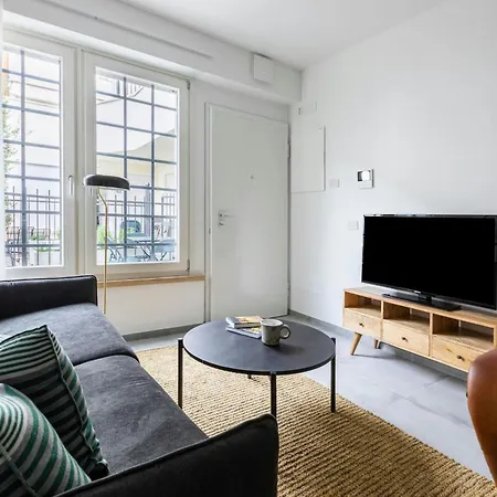 Bob W Rome San Lorenzo 3*