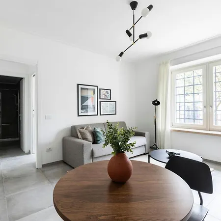 Bob W Rome San Lorenzo 3*