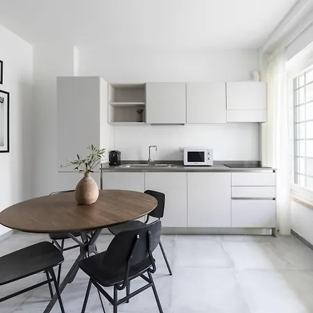 Bob W Rome San Lorenzo 3*