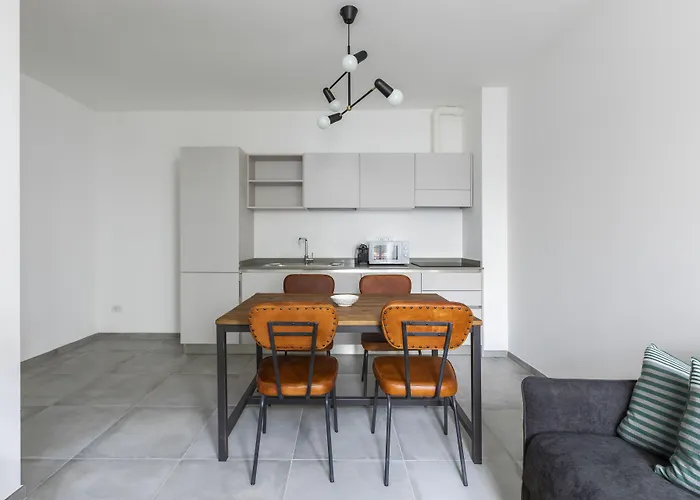 Bob W San Lorenzo Rome