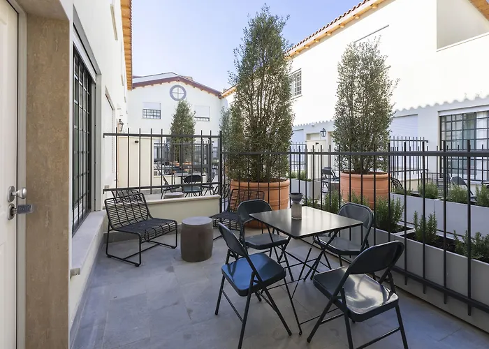 Bob W San Lorenzo Rome