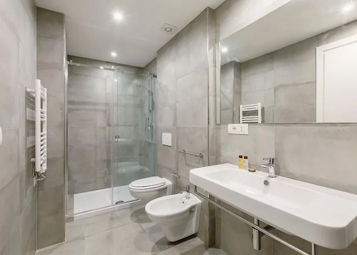 Bob W San Lorenzo Rome