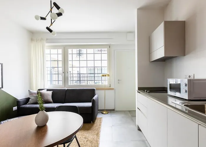 Bob W San Lorenzo Rome