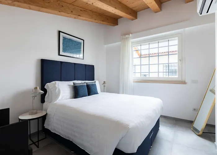 Bob W San Lorenzo Rome